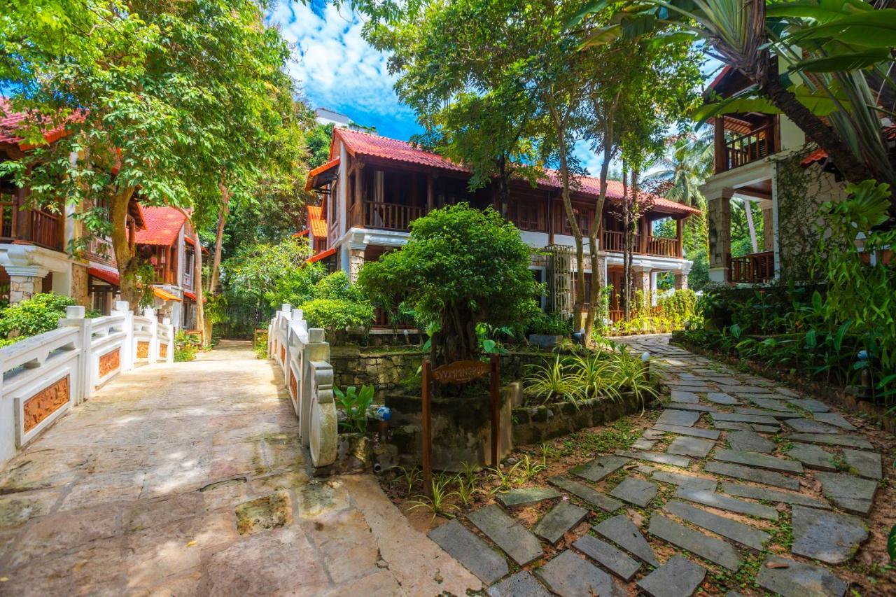 Old Town Resort Дуонг-Донг Экстерьер фото