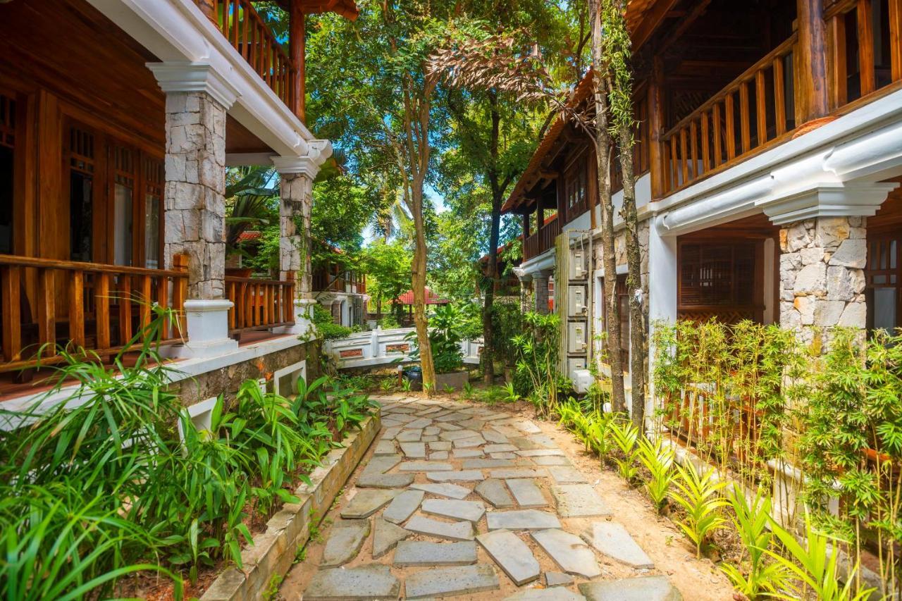Old Town Resort Дуонг-Донг Экстерьер фото